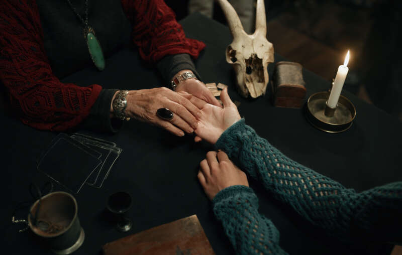 Amarrações de Amor: Funcionam Mesmo? Saiba o que são, porque atraem tanta gente e como podem influenciar a sua vida amorosa